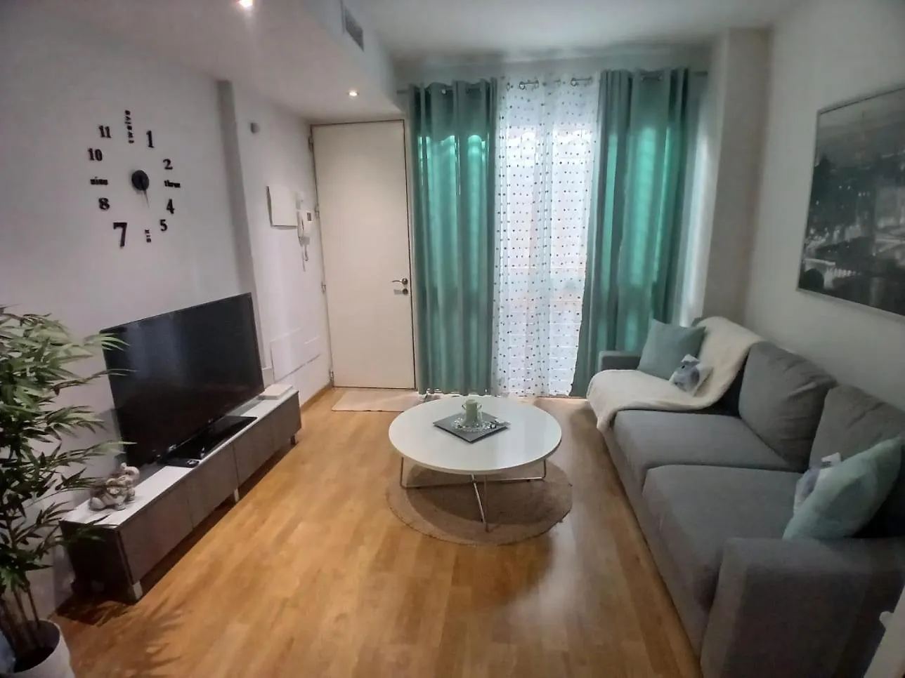 Apartamento Bernier Málaga 0*,